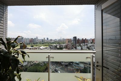 新北市永和中正橋青年社會住宅內陽台景緻