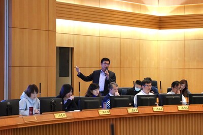 劉和然副市長於今日市政會議進行新北市「大型多功能場館」專案報告