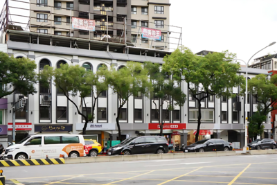 新北板橋區文化路立面修繕工程。