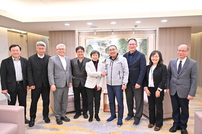 內政部劉世芳部長與新北市侯友宜市長雙方團隊合影。