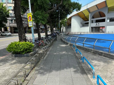 東門廣場-施工前