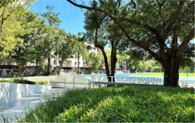 廣場改善後,打開新北高工圍牆、營造開闊視覺。